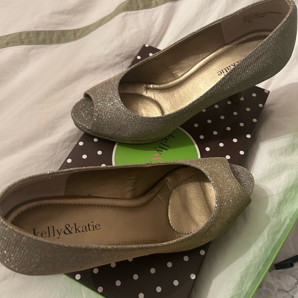 KELLY & KATIE Silver Peep Toe Heels, great worn condition, size women’s 8.5